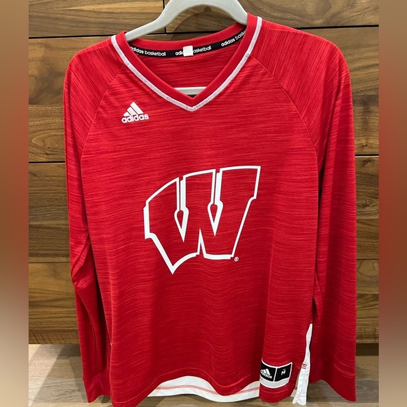 adidas Tops - Wisconsin Long Sleeve - medium